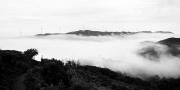 雾锁石峰山